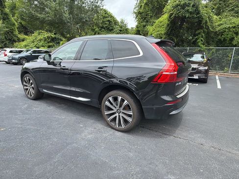 Used 2023 Volvo XC60 B5 Ultimate w/ Climate Package FWD image 12