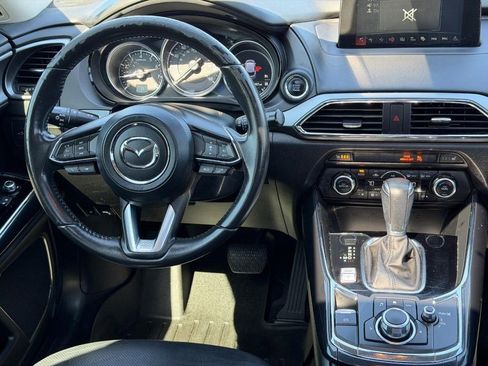 Used 2018 MAZDA CX-9 Touring w/ Touring Premium Package FWD image 9