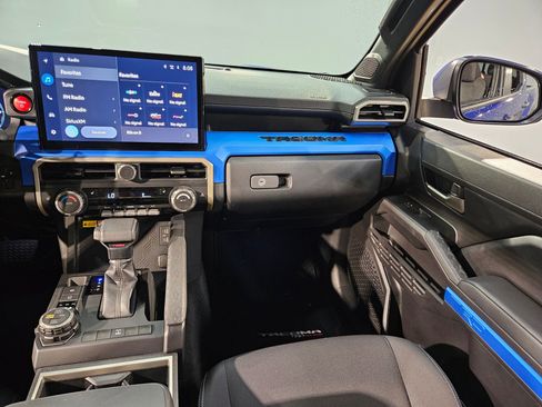 Certified 2025 Toyota Tacoma TRD Off-Road w/ TRD Off Road Upgrade Package image 11