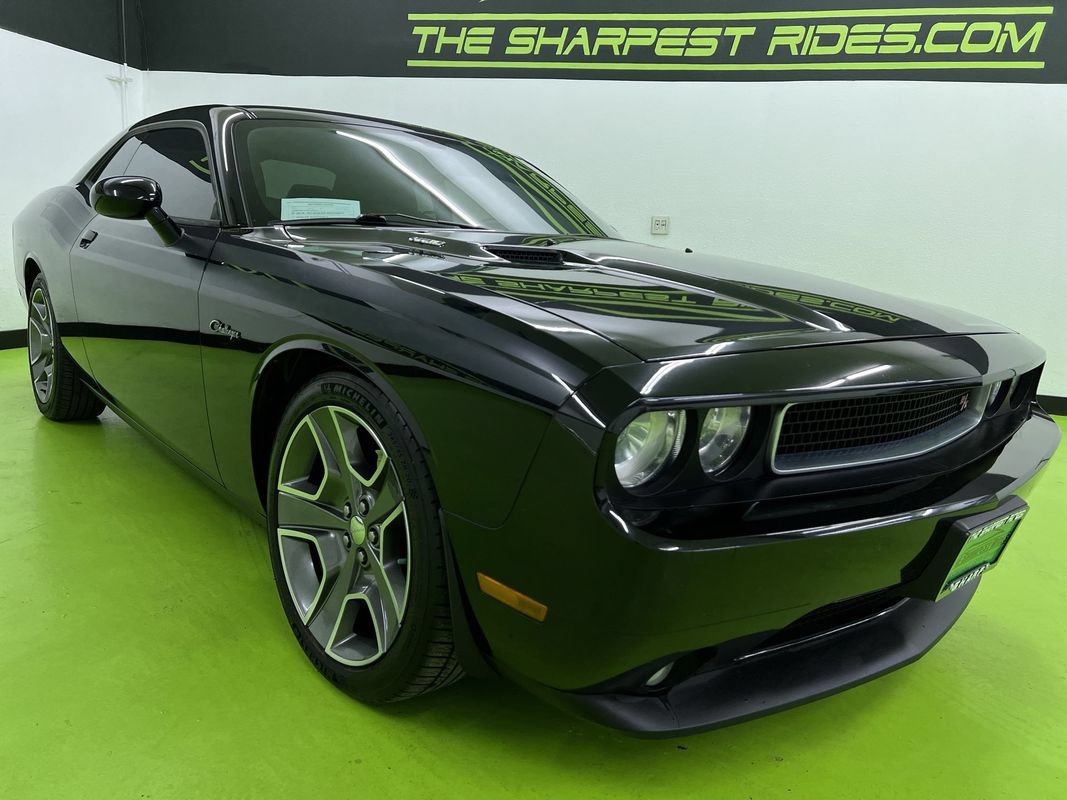 Used 2012 Dodge Challenger R/T RWD image 2