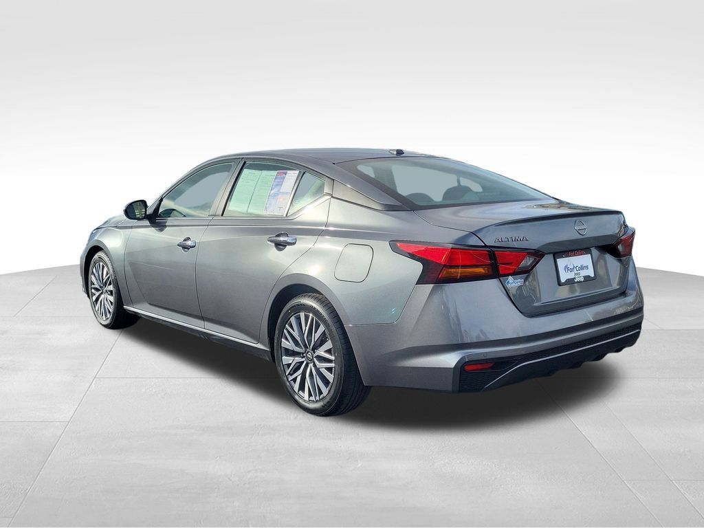 Used 2023 Nissan Altima 2.5 SV FWD image 7