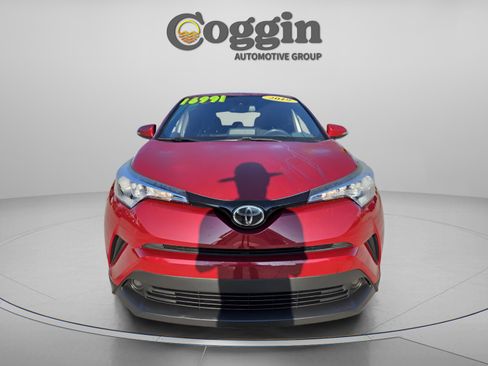 Used 2019 Toyota C-HR LE image 8
