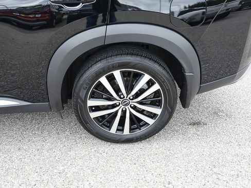 Used 2023 Nissan Pathfinder Platinum AWD/4WD image 7