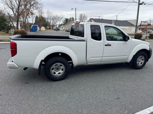 Used 2018 Nissan Frontier S w/ Work Truck Package image 19