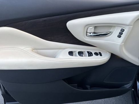 Certified 2024 Nissan Murano Platinum image 7