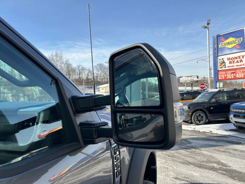 New 2026 Ford F550 4x4 Crew Cab w/ XLT Value Package image 38