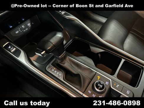 Used 2024 Kia Sorento S image 24