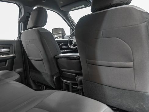 Used 2024 RAM 2500 Big Horn AWD/4WD image 37