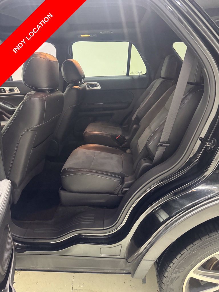 Used 2015 Ford Explorer XLT w/ Equipment Group 202A AWD/4WD image 25