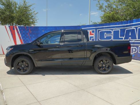 New 2026 Honda Ridgeline Black Edition image 10