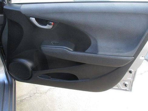 Used 2010 Honda Fit image 18