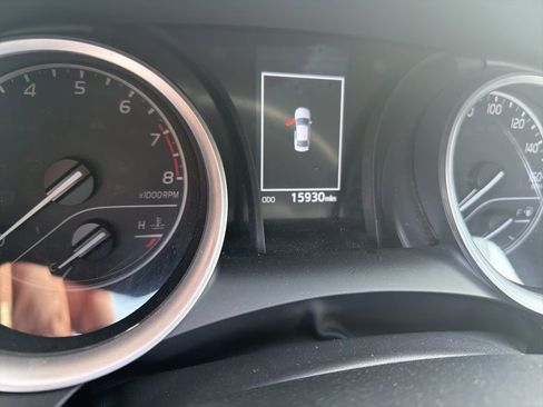 Used 2024 Toyota Camry LE image 12