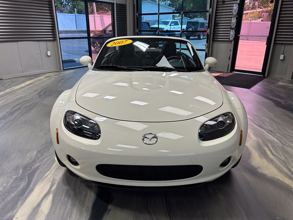 Used 2007 MAZDA MX-5 Miata Touring RWD image 32