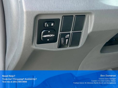 Used 2011 Toyota Prius Four FWD image 8