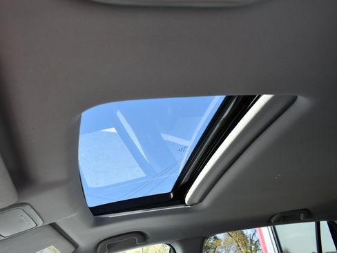 Used 2018 Honda Pilot EX-L image 45