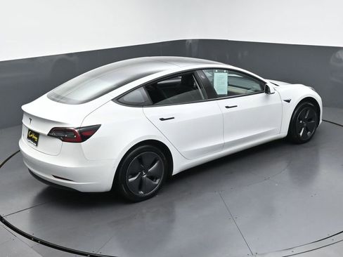 Used 2020 Tesla Model 3 Standard Range Plus RWD image 2