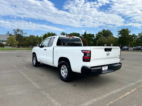 Used 2024 Nissan Frontier S w/ S Utility Package image 7