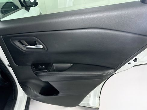Used 2024 Nissan Rogue SV FWD image 29