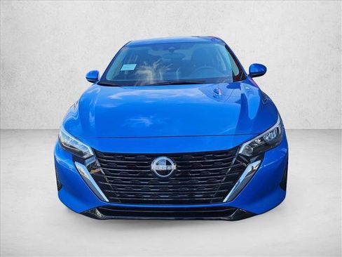 Used 2025 Nissan Sentra SV image 2