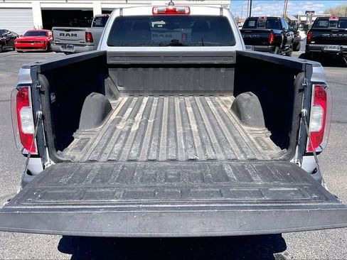 Used 2017 GMC Canyon SLE RWD image 29