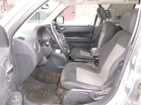 Used 2014 Jeep Patriot Latitude image 6