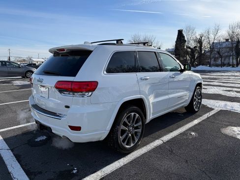 Used 2018 Jeep Grand Cherokee Overland image 5