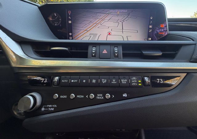 Certified 2021 Lexus ES 350 w/ Premium Package FWD image 26
