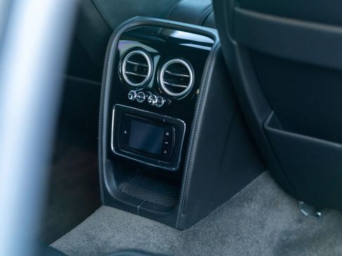 Used 2015 Bentley Flying Spur V8 image 55