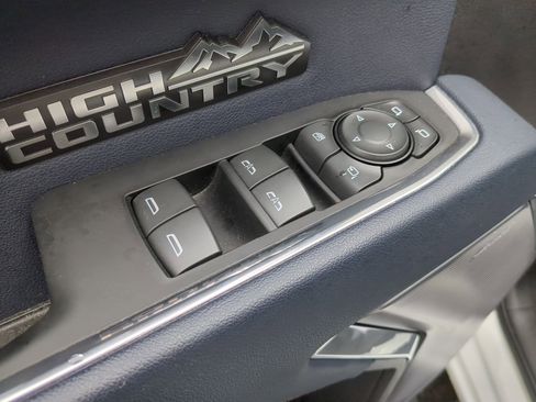 Certified 2023 Chevrolet Silverado 1500 High Country w/ Technology Package AWD/4WD image 20