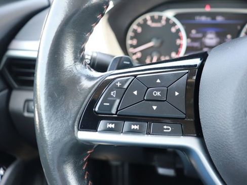Used 2024 Nissan Altima 2.5 SR FWD image 19