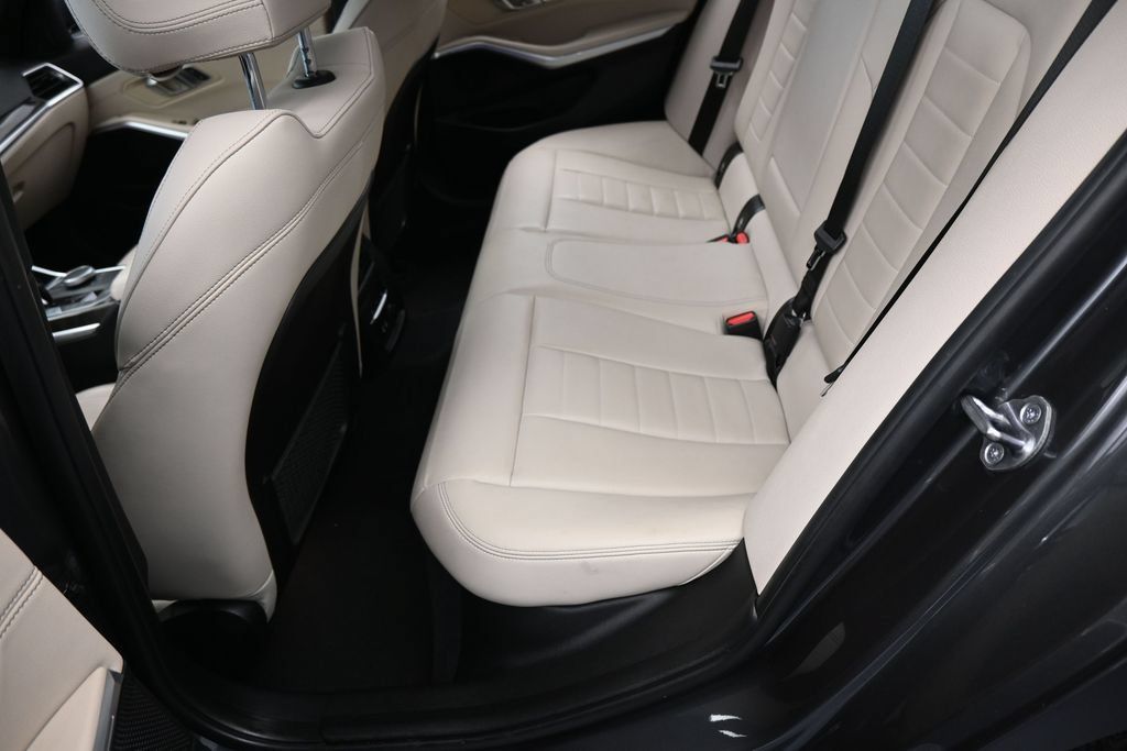 Used 2020 BMW 330i Sedan w/ Convenience Package RWD image 35
