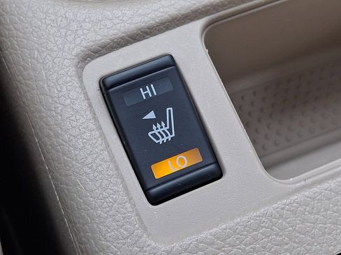 Used 2020 Nissan Rogue SL w/ Premium Package image 23