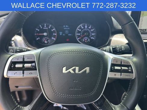 Used 2022 Kia Telluride LX FWD image 20