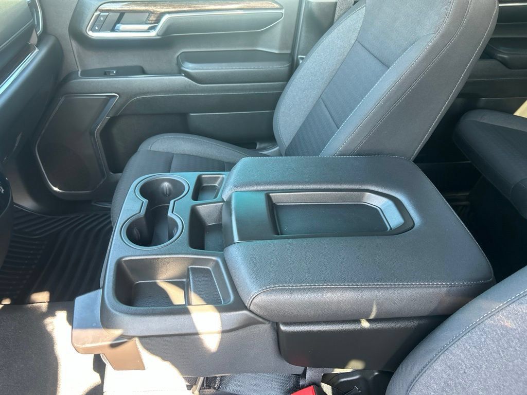 Used 2023 GMC Sierra 1500 Elevation AWD/4WD image 32
