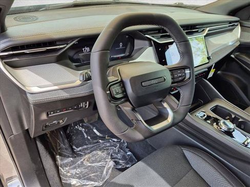 New 2026 Jeep Cherokee Laredo AWD/4WD image 3