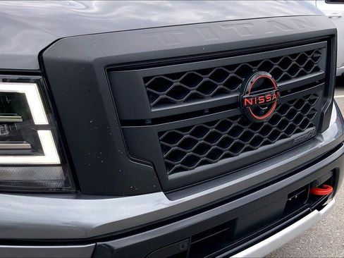 Used 2023 Nissan Titan PRO-4X w/ Pro-4x Convenience Package AWD/4WD image 30