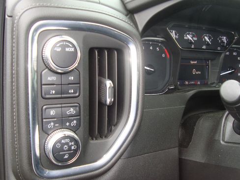 Used 2021 GMC Sierra 1500 SLT w/ X31 Off-Road Package image 13