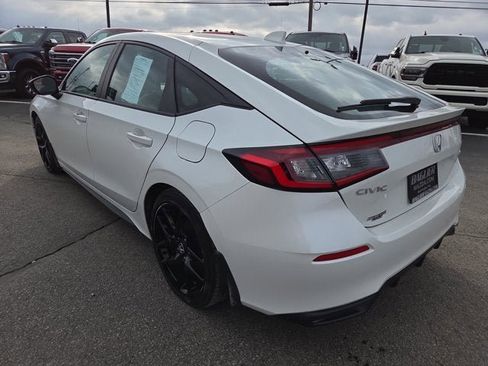 Used 2024 Honda Civic Sport image 4