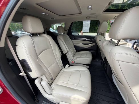 Used 2019 Buick Enclave Premium w/ Experience Buick Package FWD image 21
