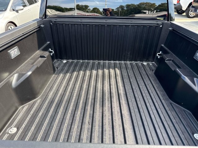 Used 2025 Toyota Tacoma SR5 RWD image 9
