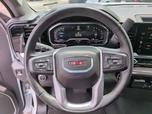 Certified 2025 GMC Sierra 1500 SLT AWD/4WD image 19