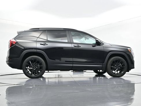 Used 2023 GMC Terrain SLE w/ Driver Convenience Package AWD/4WD image 28