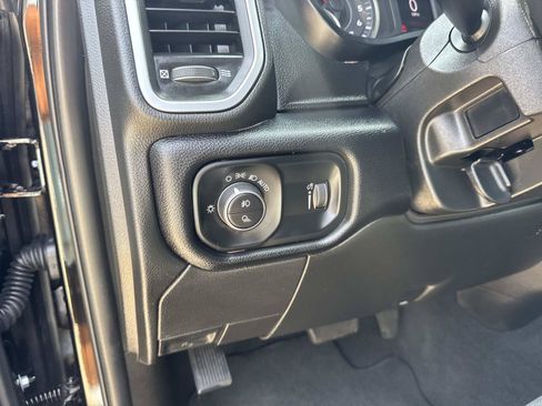 Used 2026 RAM 2500 Big Horn AWD/4WD image 20