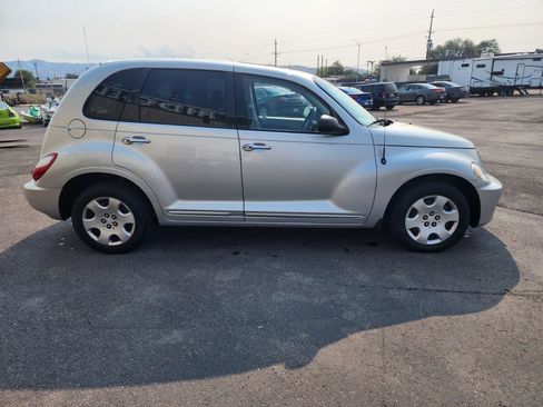 Used 2009 Chrysler PT Cruiser w/ Fleet Value Group I image 4
