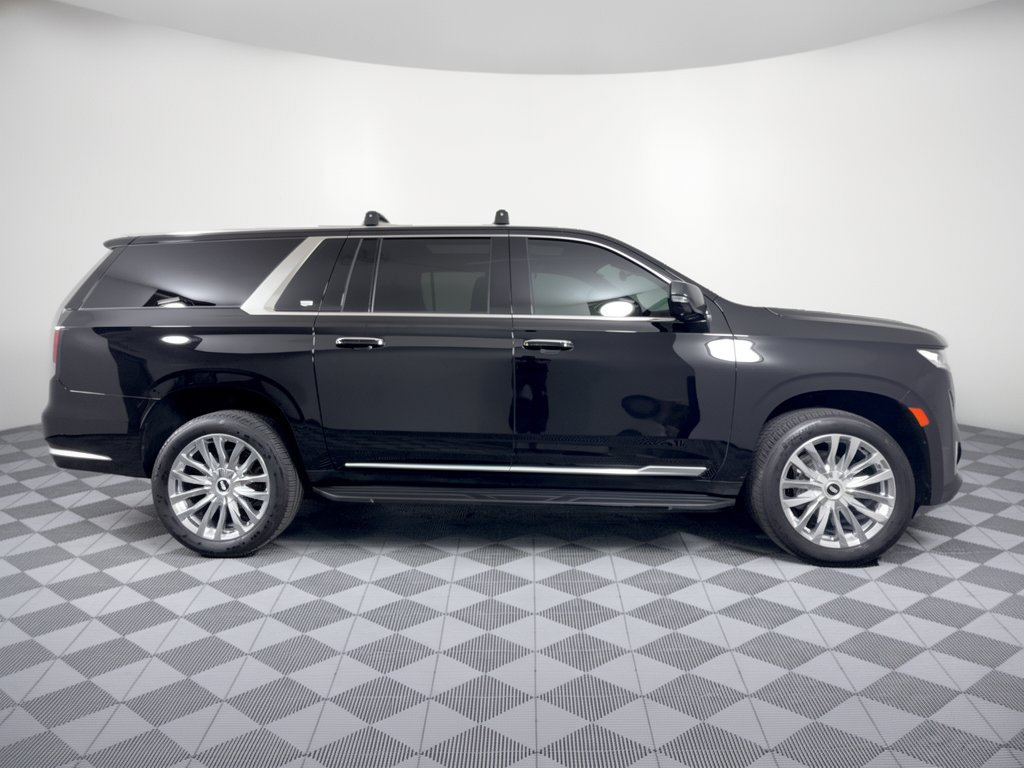 Used 2023 Cadillac Escalade ESV Premium Luxury AWD/4WD image 9