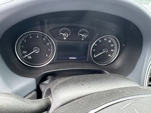 Used 2024 Buick Enclave Essence w/ Sport Touring Edition FWD image 12