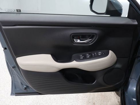 Used 2025 Honda HR-V EX-L image 13