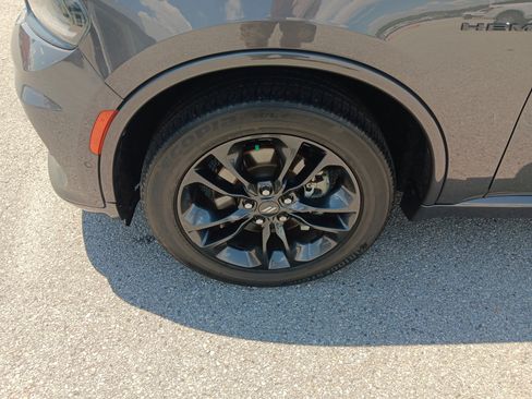 Used 2023 Dodge Durango R/T RWD image 2