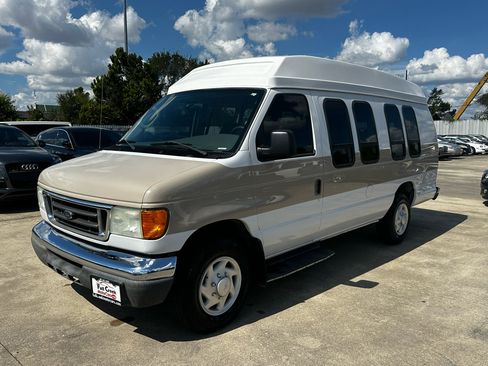 Used 2004 Ford E-250 and Econoline 250 Extended image 76