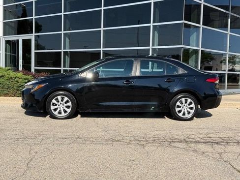 Used 2024 Toyota Corolla LE FWD image 6